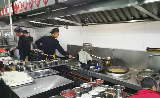 塔子山食堂日皮视频APP苹果下载设备项目