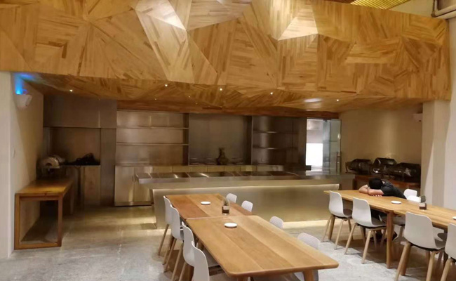 餐饮日皮视频APP苹果下载设备4