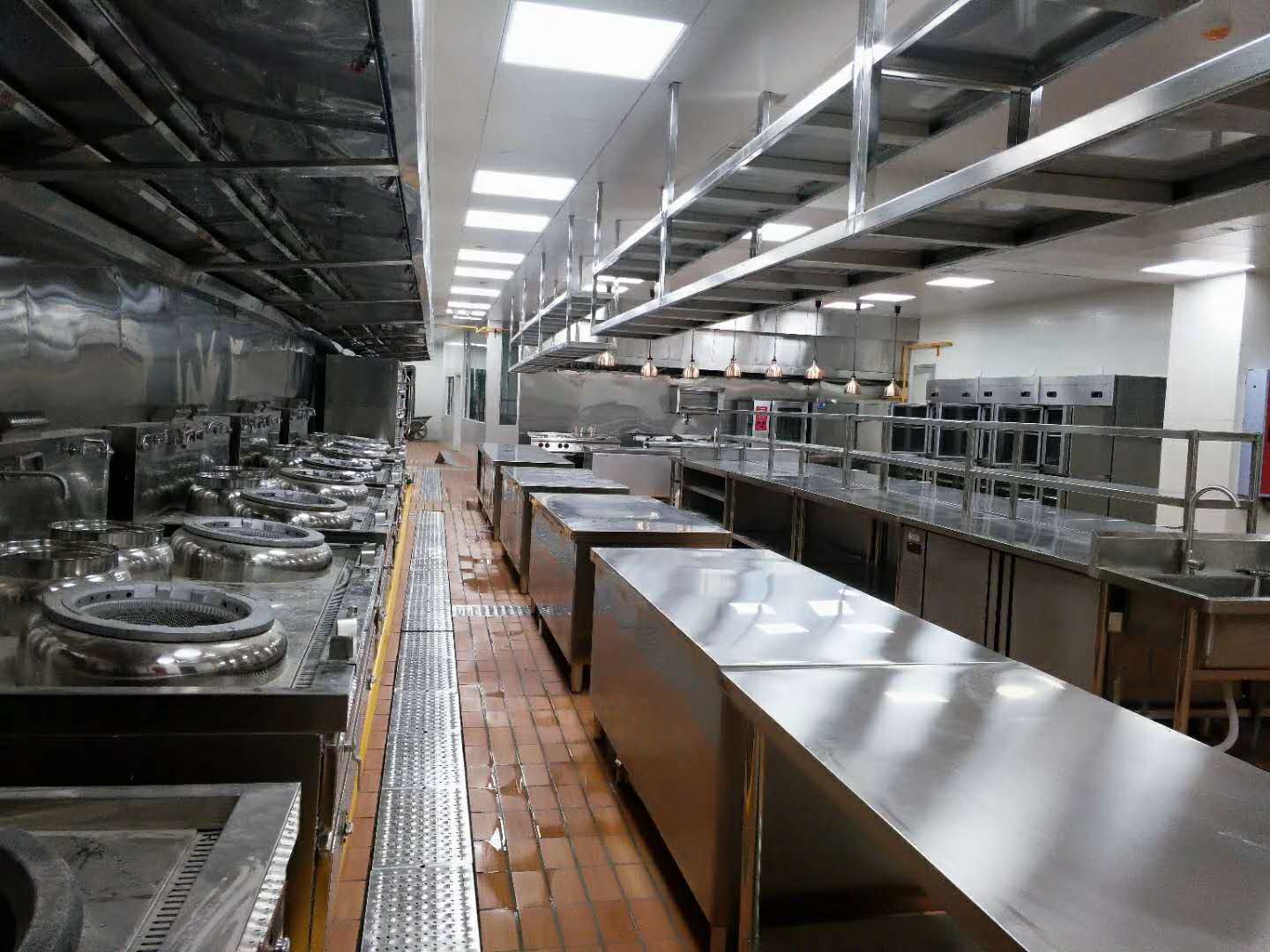 酒店日皮视频APP苹果下载设备