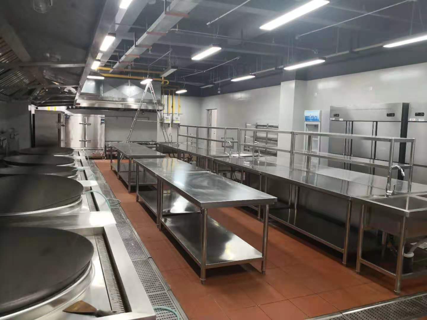 商用日皮视频APP苹果下载设备