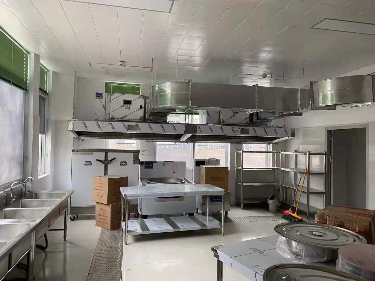 学校食堂日皮视频APP苹果下载设备2