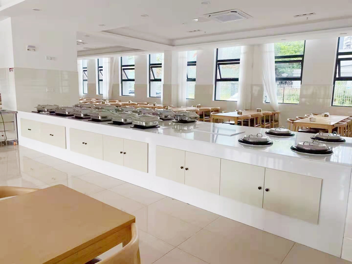 食堂日皮视频APP苹果下载设备价格