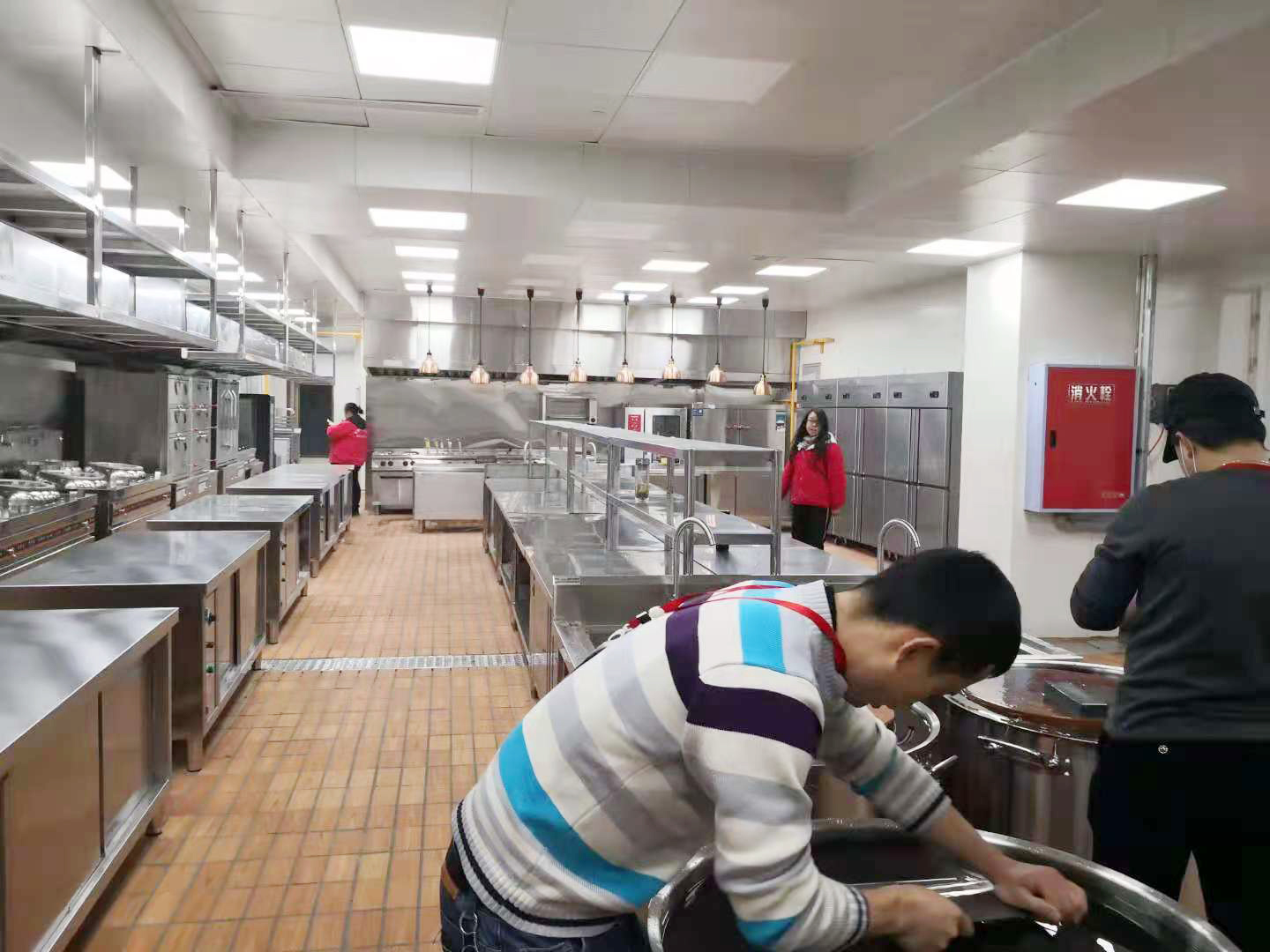 商用日皮视频APP苹果下载设备1