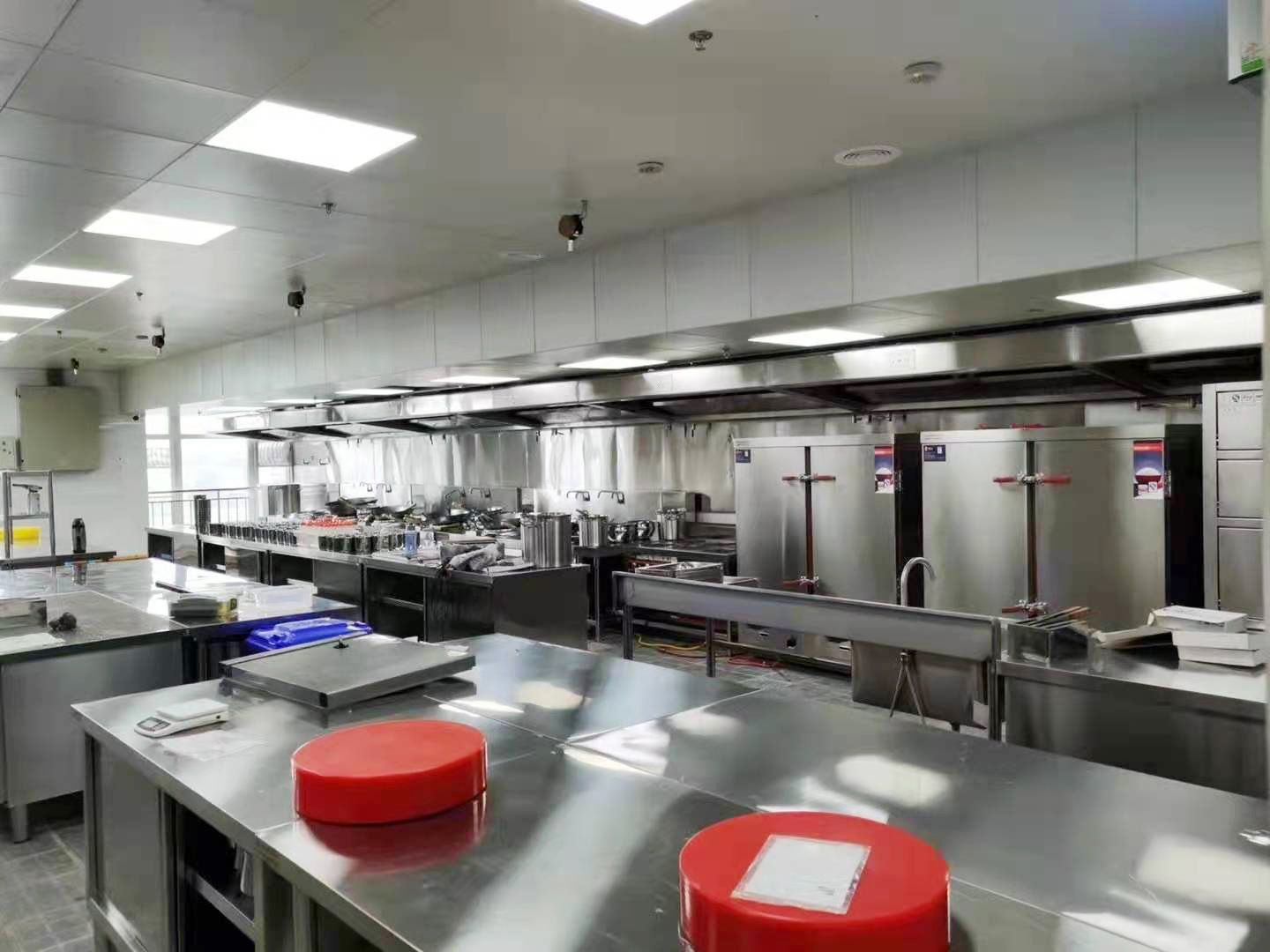 食堂日皮视频APP苹果下载设备