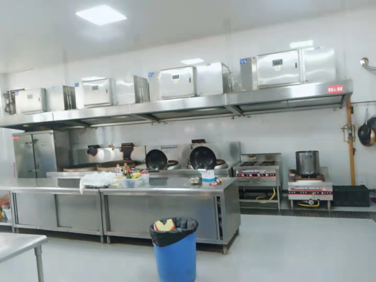 食堂日皮视频APP苹果下载设备