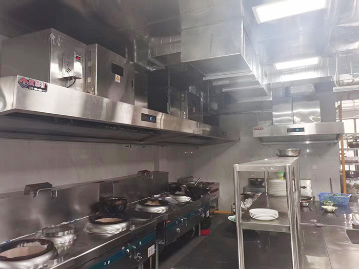 食堂日皮视频APP苹果下载设备