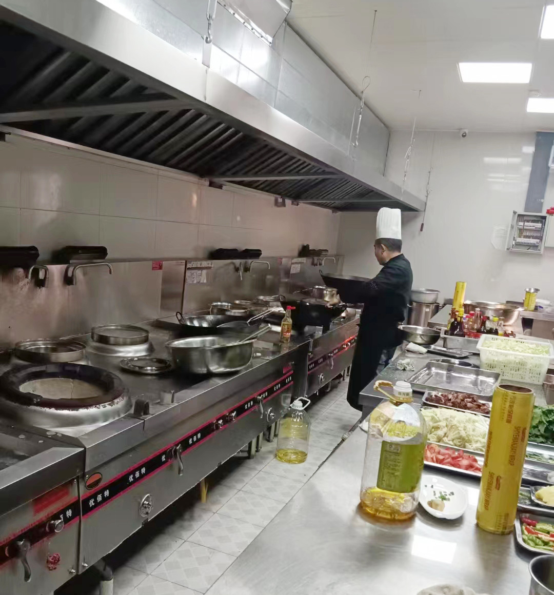 食堂日皮视频APP苹果下载设备