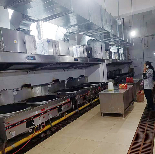 食堂日皮视频APP苹果下载设备