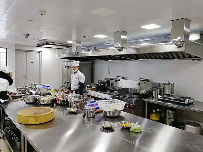 食堂日皮视频APP苹果下载设备 食堂日皮视频APP苹果下载设备