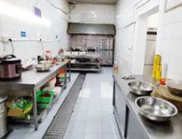 大型食堂日皮视频APP苹果下载设备厂家和你聊聊商用日皮视频APP苹果下载排水的方式