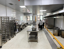 餐饮日皮视频APP苹果下载设备厂家告诉你不锈钢商用厨具的使用注意事项